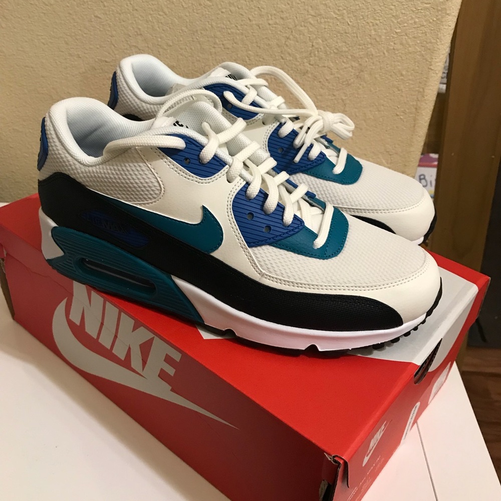 Nike Air Max SZ 9 NEW